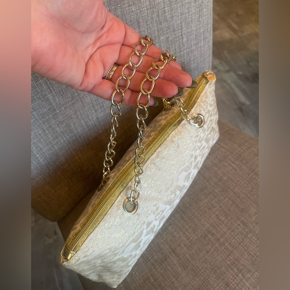Gold Insulated Wine Bag with Chain - Picture 4 of 7